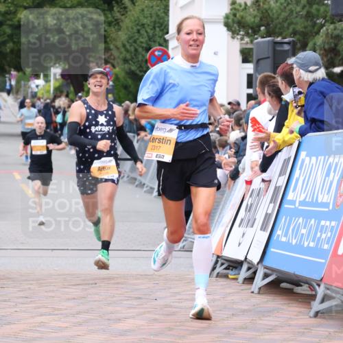 30.08.2026 - Blankeneser Heldenlauf Lena Gebhardt http://msf.ph/oto/10078289 30.08.2026 11:34:29 Ziel 2106, 2317, 2356 meine-sportfotos.de