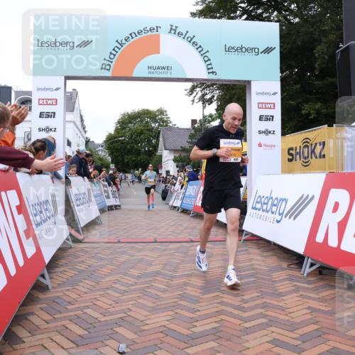30.08.2026 - Blankeneser Heldenlauf Lena Gebhardt http://msf.ph/oto/10078301 30.08.2026 11:34:36 Ziel 2184, 2317, 2356, 2478 meine-sportfotos.de
