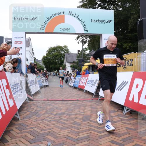 30.08.2026 - Blankeneser Heldenlauf Lena Gebhardt http://msf.ph/oto/10078302 30.08.2026 11:34:37 Ziel 2184, 2317, 2356, 2478 meine-sportfotos.de