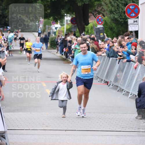 30.08.2026 - Blankeneser Heldenlauf Lena Gebhardt http://msf.ph/oto/10078309 30.08.2026 11:34:45 Ziel 2184 meine-sportfotos.de