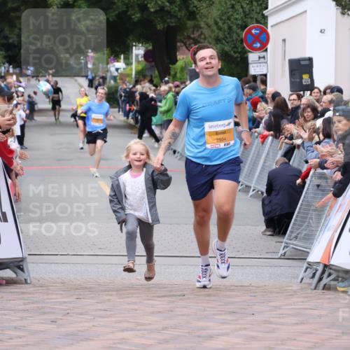 30.08.2026 - Blankeneser Heldenlauf Lena Gebhardt http://msf.ph/oto/10078311 30.08.2026 11:34:48 Ziel 2934 meine-sportfotos.de
