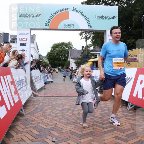 30.08.2026 - Blankeneser Heldenlauf Lena Gebhardt http://msf.ph/oto/10078319 30.08.2026 11:34:53 Ziel 2849, 2934 meine-sportfotos.de