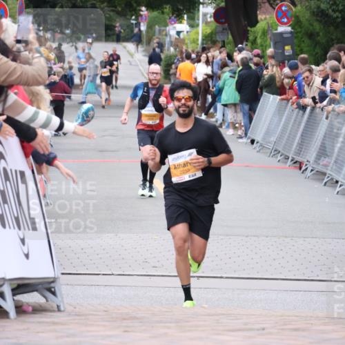 30.08.2026 - Blankeneser Heldenlauf Lena Gebhardt http://msf.ph/oto/10078339 30.08.2026 11:35:22 Ziel 2253 meine-sportfotos.de