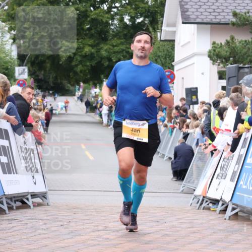 30.08.2026 - Blankeneser Heldenlauf Lena Gebhardt http://msf.ph/oto/10078375 30.08.2026 11:36:15 Ziel 2053, 2774, 2848 meine-sportfotos.de