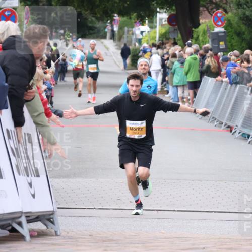 30.08.2026 - Blankeneser Heldenlauf Lena Gebhardt http://msf.ph/oto/10078390 30.08.2026 11:37:06 Ziel 2654 meine-sportfotos.de