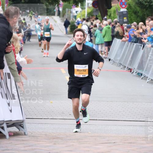 30.08.2026 - Blankeneser Heldenlauf Lena Gebhardt http://msf.ph/oto/10078391 30.08.2026 11:37:06 Ziel 2654 meine-sportfotos.de