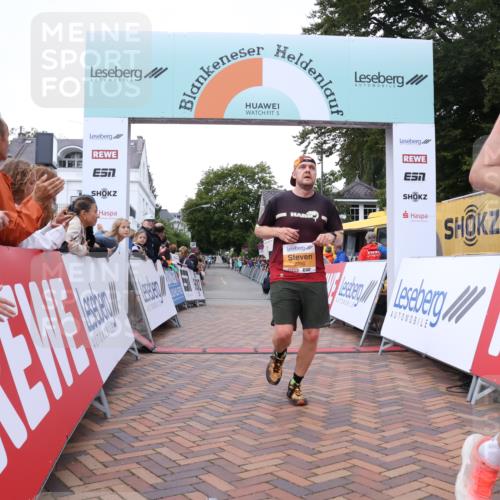 30.08.2026 - Blankeneser Heldenlauf Lena Gebhardt http://msf.ph/oto/10078405 30.08.2026 11:37:25 Ziel 2335, 2390 meine-sportfotos.de