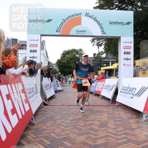 30.08.2026 - Blankeneser Heldenlauf Lena Gebhardt http://msf.ph/oto/10078419 30.08.2026 11:37:54 Ziel 2346, 2442 meine-sportfotos.de