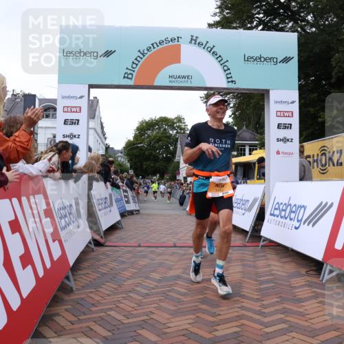 30.08.2026 - Blankeneser Heldenlauf Lena Gebhardt http://msf.ph/oto/10078420 30.08.2026 11:37:55 Ziel 2346, 2442 meine-sportfotos.de
