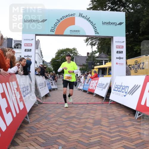 30.08.2026 - Blankeneser Heldenlauf Lena Gebhardt http://msf.ph/oto/10078430 30.08.2026 11:38:04 Ziel 2024, 2355, 2384, 2920 meine-sportfotos.de