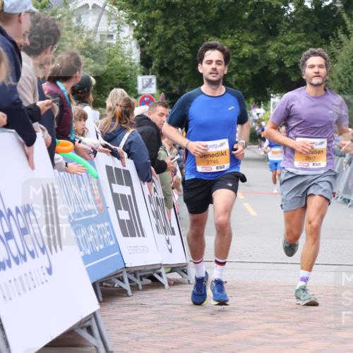 30.08.2026 - Blankeneser Heldenlauf Lena Gebhardt http://msf.ph/oto/10078437 30.08.2026 11:38:10 Ziel 2024, 2355, 2384, 2740, 2817, 2920 meine-sportfotos.de