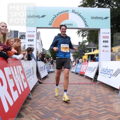30.08.2026 - Blankeneser Heldenlauf Lena Gebhardt http://msf.ph/oto/10078453 30.08.2026 11:38:25 Ziel 2190, 2458, 2814, 2845 meine-sportfotos.de
