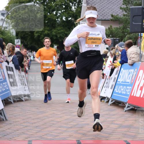 30.08.2026 - Blankeneser Heldenlauf Lena Gebhardt http://msf.ph/oto/10078456 30.08.2026 11:38:28 Ziel 2021, 2190, 2458, 2668, 2814, 2845 meine-sportfotos.de