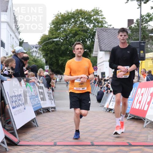 30.08.2026 - Blankeneser Heldenlauf Lena Gebhardt http://msf.ph/oto/10078460 30.08.2026 11:38:30 Ziel 2021, 2190, 2668, 2814, 2845 meine-sportfotos.de