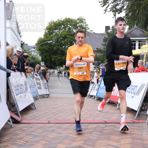 30.08.2026 - Blankeneser Heldenlauf Lena Gebhardt http://msf.ph/oto/10078461 30.08.2026 11:38:30 Ziel 2021, 2190, 2668, 2814, 2845 meine-sportfotos.de