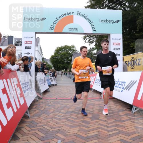 30.08.2026 - Blankeneser Heldenlauf Lena Gebhardt http://msf.ph/oto/10078462 30.08.2026 11:38:31 Ziel 2021, 2668, 2814, 2845 meine-sportfotos.de
