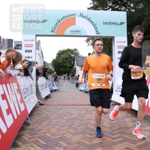 30.08.2026 - Blankeneser Heldenlauf Lena Gebhardt http://msf.ph/oto/10078463 30.08.2026 11:38:31 Ziel 2021, 2668, 2814, 2845 meine-sportfotos.de