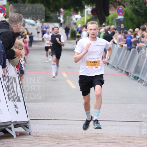 30.08.2026 - Blankeneser Heldenlauf Lena Gebhardt http://msf.ph/oto/10078471 30.08.2026 11:38:50 Ziel 2043, 2773 meine-sportfotos.de