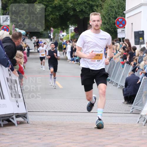 30.08.2026 - Blankeneser Heldenlauf Lena Gebhardt http://msf.ph/oto/10078472 30.08.2026 11:38:51 Ziel 2043, 2773 meine-sportfotos.de