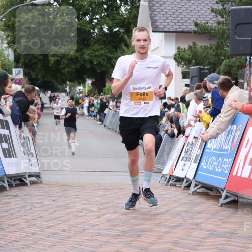 30.08.2026 - Blankeneser Heldenlauf Lena Gebhardt http://msf.ph/oto/10078473 30.08.2026 11:38:52 Ziel 2043 meine-sportfotos.de