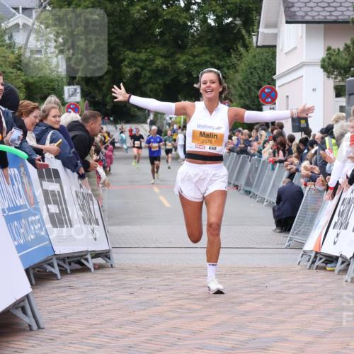 30.08.2026 - Blankeneser Heldenlauf Lena Gebhardt http://msf.ph/oto/10078492 30.08.2026 11:39:11 Ziel 2578, 2591 meine-sportfotos.de
