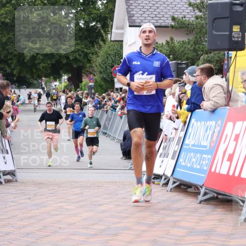 30.08.2026 - Blankeneser Heldenlauf Lena Gebhardt http://msf.ph/oto/10078501 30.08.2026 11:39:22 Ziel 2525 meine-sportfotos.de