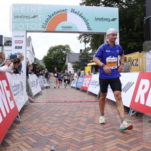 30.08.2026 - Blankeneser Heldenlauf Lena Gebhardt http://msf.ph/oto/10078504 30.08.2026 11:39:26 Ziel 2207, 2525, 2643, 2743 meine-sportfotos.de