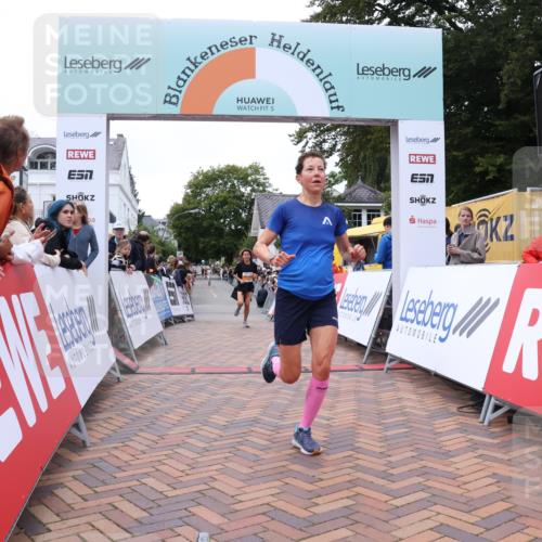 30.08.2026 - Blankeneser Heldenlauf Lena Gebhardt http://msf.ph/oto/10078511 30.08.2026 11:39:30 Ziel 2192, 2207, 2525, 2643, 2743 meine-sportfotos.de