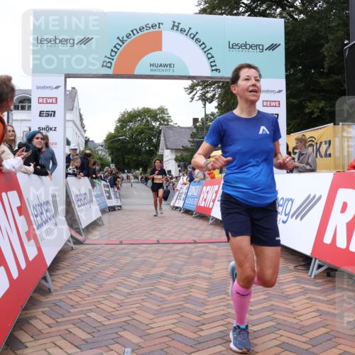 30.08.2026 - Blankeneser Heldenlauf Lena Gebhardt http://msf.ph/oto/10078512 30.08.2026 11:39:30 Ziel 2192, 2207, 2525, 2643, 2743 meine-sportfotos.de