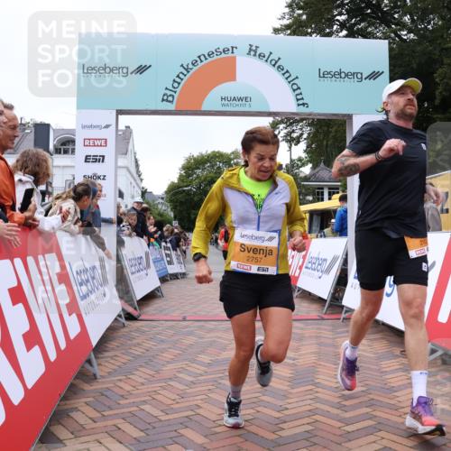 30.08.2026 - Blankeneser Heldenlauf Lena Gebhardt http://msf.ph/oto/10078528 30.08.2026 11:39:53 Ziel 2102, 2342, 2757, 2833, 2948 meine-sportfotos.de