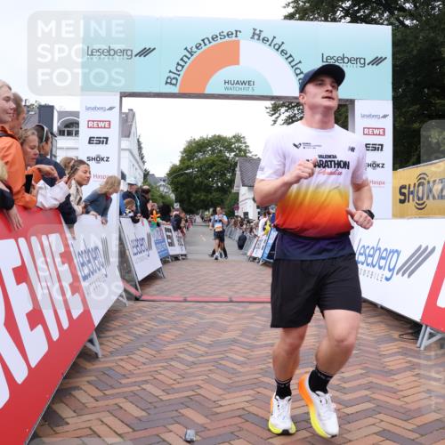 30.08.2026 - Blankeneser Heldenlauf Lena Gebhardt http://msf.ph/oto/10078568 30.08.2026 11:41:06 Ziel 2069, 2484, 2823 meine-sportfotos.de