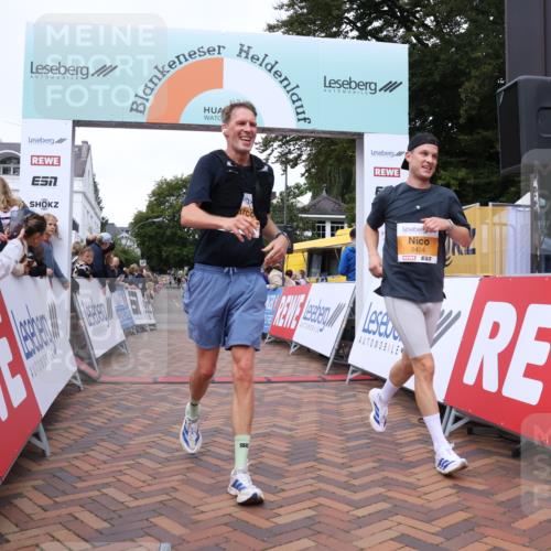 30.08.2026 - Blankeneser Heldenlauf Lena Gebhardt http://msf.ph/oto/10078594 30.08.2026 11:41:53 Ziel 2361, 2424, 2797 meine-sportfotos.de