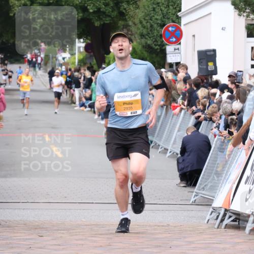 30.08.2026 - Blankeneser Heldenlauf Lena Gebhardt http://msf.ph/oto/10078596 30.08.2026 11:41:58 Ziel 2361, 2424, 2935 meine-sportfotos.de