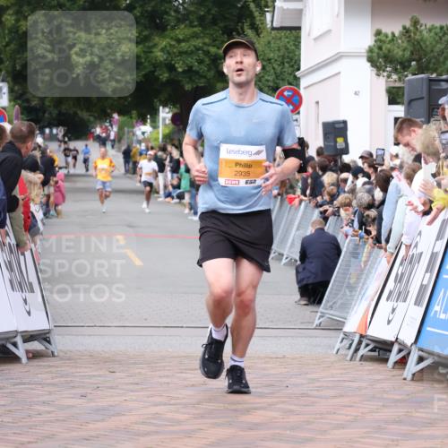 30.08.2026 - Blankeneser Heldenlauf Lena Gebhardt http://msf.ph/oto/10078597 30.08.2026 11:41:59 Ziel 2361, 2424, 2935 meine-sportfotos.de
