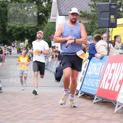 30.08.2026 - Blankeneser Heldenlauf Lena Gebhardt http://msf.ph/oto/10078605 30.08.2026 11:42:09 Ziel 2328, 2520, 2935 meine-sportfotos.de