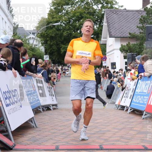 30.08.2026 - Blankeneser Heldenlauf Lena Gebhardt http://msf.ph/oto/10078609 30.08.2026 11:42:13 Ziel 2328, 2432, 2520 meine-sportfotos.de