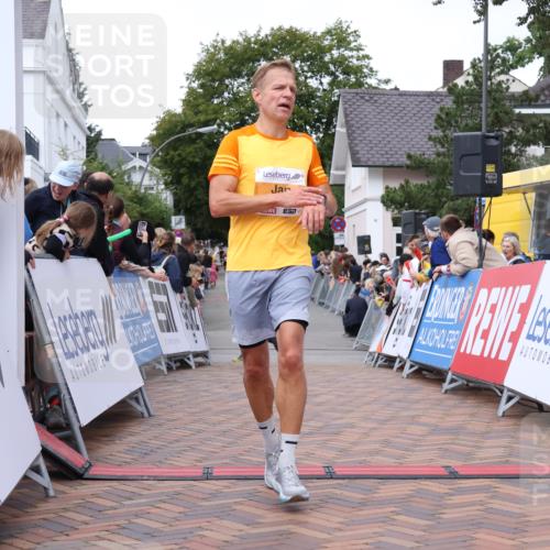 30.08.2026 - Blankeneser Heldenlauf Lena Gebhardt http://msf.ph/oto/10078610 30.08.2026 11:42:14 Ziel 2328, 2432, 2520 meine-sportfotos.de