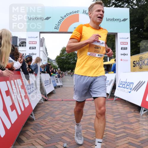 30.08.2026 - Blankeneser Heldenlauf Lena Gebhardt http://msf.ph/oto/10078612 30.08.2026 11:42:16 Ziel 2328, 2432, 2520 meine-sportfotos.de