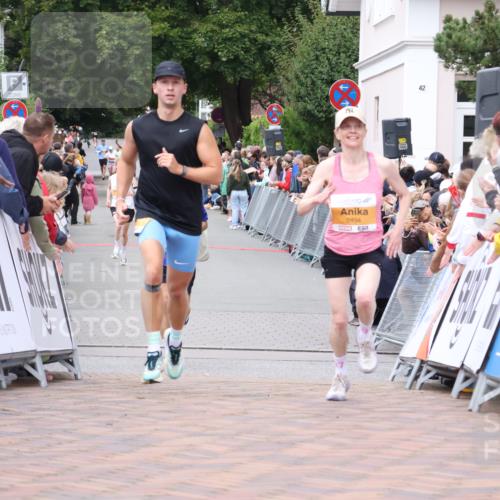 30.08.2026 - Blankeneser Heldenlauf Lena Gebhardt http://msf.ph/oto/10078632 30.08.2026 11:42:48 Ziel 2032, 2494, 2563 meine-sportfotos.de