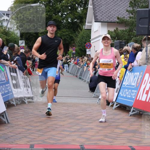 30.08.2026 - Blankeneser Heldenlauf Lena Gebhardt http://msf.ph/oto/10078633 30.08.2026 11:42:49 Ziel 2032, 2465, 2494, 2563 meine-sportfotos.de