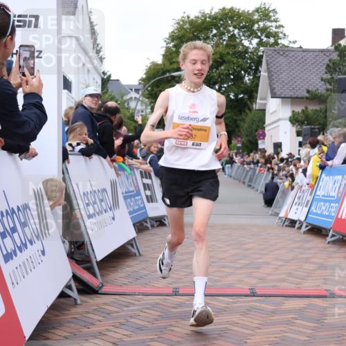 30.08.2026 - Blankeneser Heldenlauf Lena Gebhardt http://msf.ph/oto/10078644 30.08.2026 11:42:58 Ziel 2032, 2437, 2465, 2494 meine-sportfotos.de