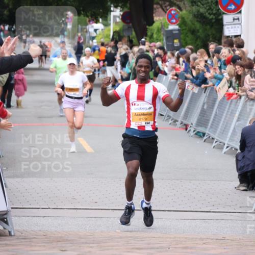 30.08.2026 - Blankeneser Heldenlauf Lena Gebhardt http://msf.ph/oto/10078653 30.08.2026 11:43:08 Ziel 2897 meine-sportfotos.de
