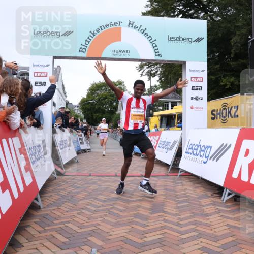 30.08.2026 - Blankeneser Heldenlauf Lena Gebhardt http://msf.ph/oto/10078662 30.08.2026 11:43:14 Ziel 2170, 2933 meine-sportfotos.de