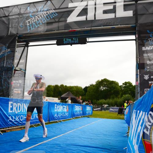 30.08.2026 - Elbe Triathlon Hamburg LAZAROV Photography http://msf.ph/oto/10078688 30.08.2026 09:59:02 Ziel 247 meine-sportfotos.de