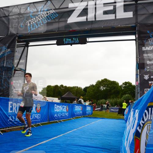 30.08.2026 - Elbe Triathlon Hamburg LAZAROV Photography http://msf.ph/oto/10078723 30.08.2026 10:03:34 Ziel 217 meine-sportfotos.de