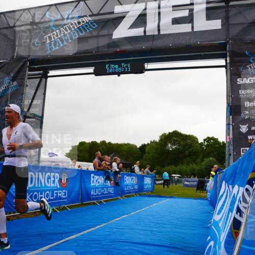 30.08.2026 - Elbe Triathlon Hamburg LAZAROV Photography http://msf.ph/oto/10078736 30.08.2026 10:05:11 Ziel 188 meine-sportfotos.de