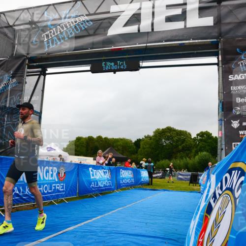 30.08.2026 - Elbe Triathlon Hamburg LAZAROV Photography http://msf.ph/oto/10078761 30.08.2026 10:08:44 Ziel 182, 197, 219 meine-sportfotos.de