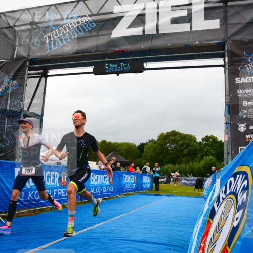 30.08.2026 - Elbe Triathlon Hamburg LAZAROV Photography http://msf.ph/oto/10078764 30.08.2026 10:08:52 Ziel 182, 197 meine-sportfotos.de