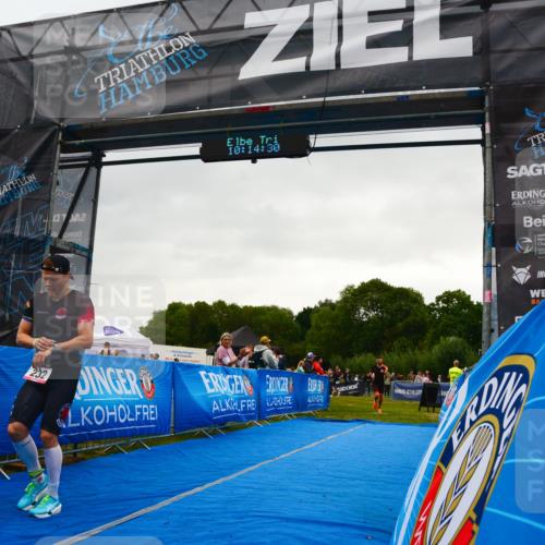 30.08.2026 - Elbe Triathlon Hamburg LAZAROV Photography http://msf.ph/oto/10078826 30.08.2026 10:14:31 Ziel 232, 238 meine-sportfotos.de