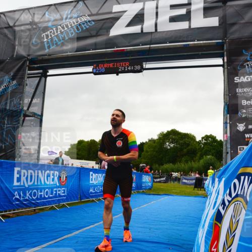 30.08.2026 - Elbe Triathlon Hamburg LAZAROV Photography http://msf.ph/oto/10078836 30.08.2026 10:14:37 Ziel 238 meine-sportfotos.de